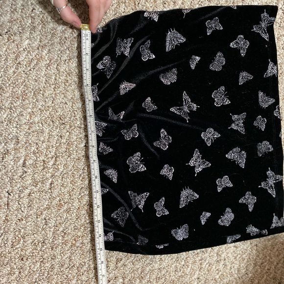 Velvet black mini skirt with sparkly butterfly details (NEW) - Picture 3 of 5